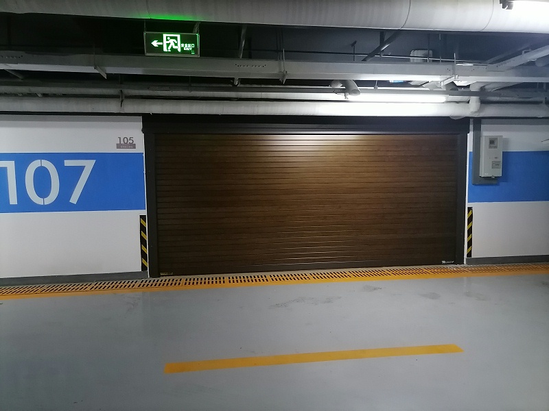 车库门